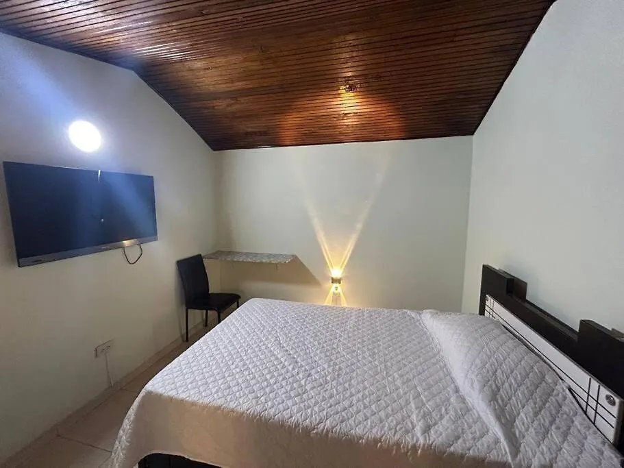Apartamento Familiar Cerca Al Aeropuerto Bogota Colombia