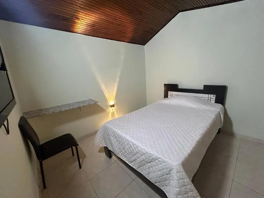 Apartamento Familiar Cerca Al Aeropuerto Bogota
